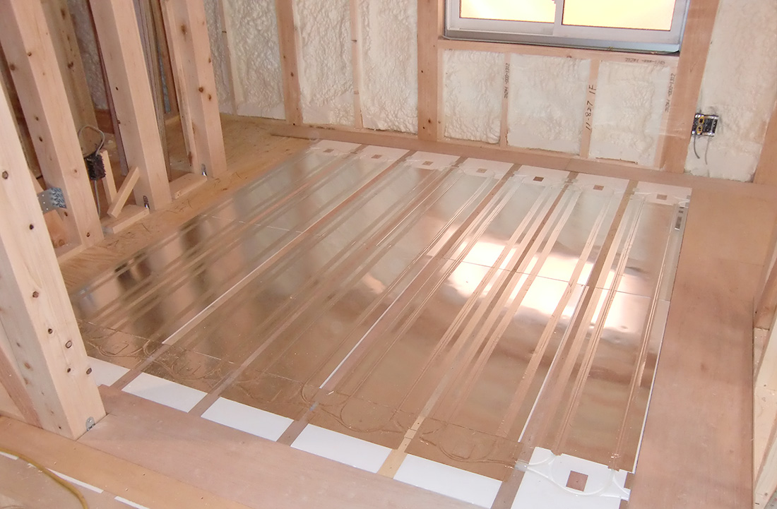 温水式SKパネル床暖房